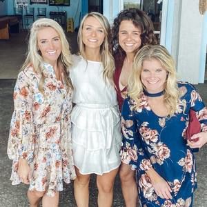 Meet your Posher, Danielle